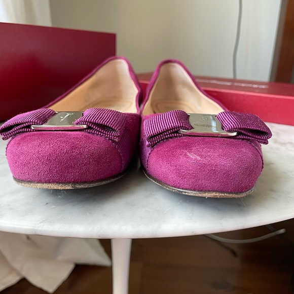 Salvatore Fraggamo flats, burgundy/purple suede, 6.5, gently used, silver hard - Picture 4 of 11